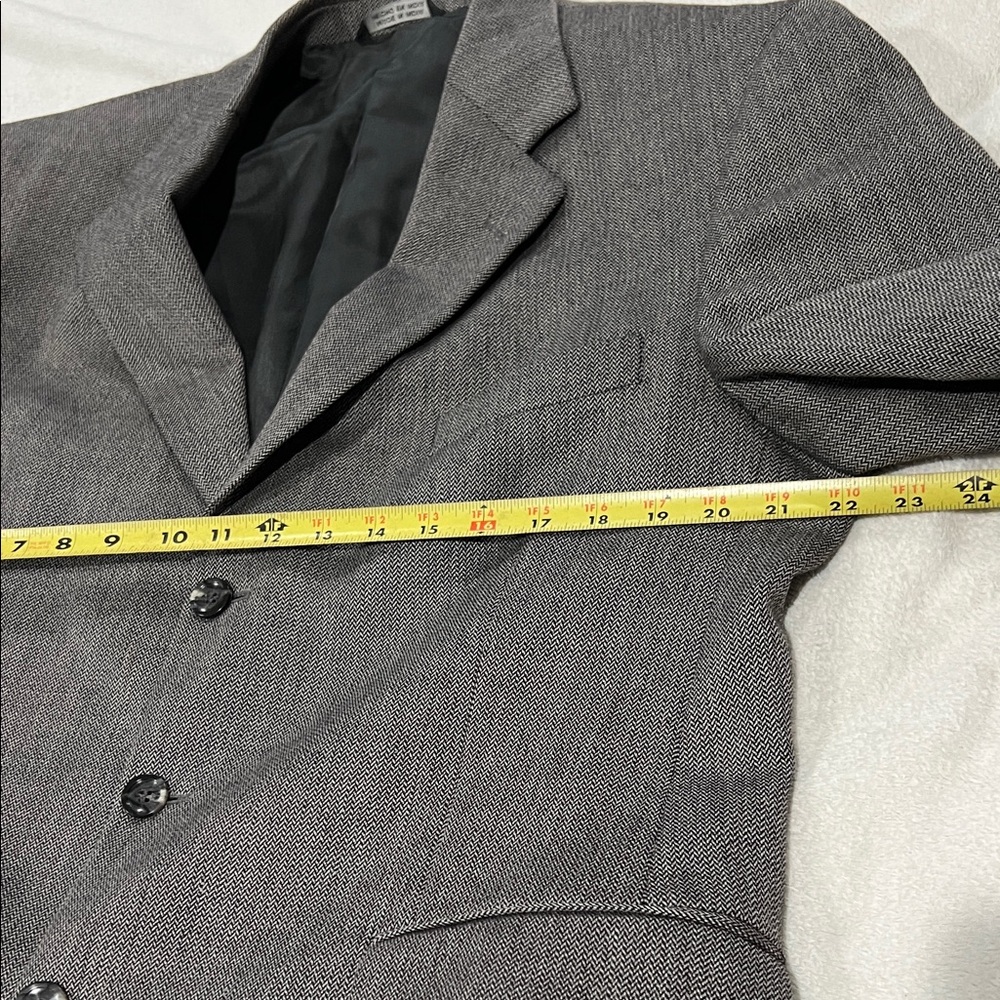 Stafford Charcoal Men's Wool and Cashmere 3 Button Blazer Sz 44R - Picture 8 of 11
